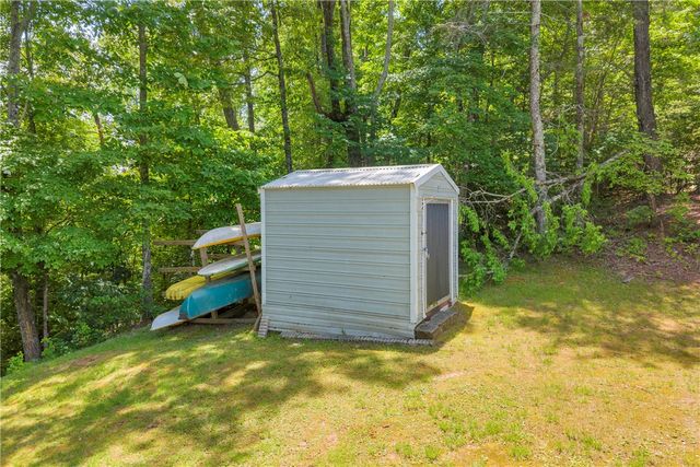 334 Lake Becky Road, Mountain Rest, SC 29664