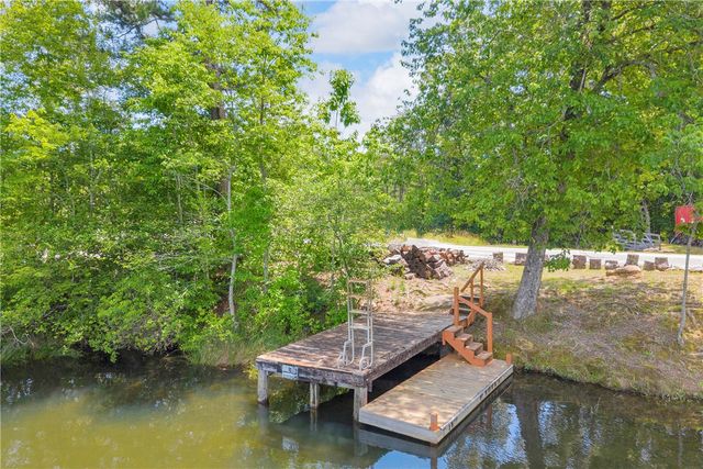334 Lake Becky Road, Mountain Rest, SC 29664