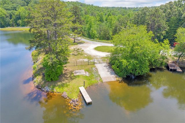 334 Lake Becky Road, Mountain Rest, SC 29664