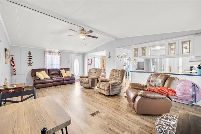334 Lake Becky Road, Mountain Rest, SC 29664