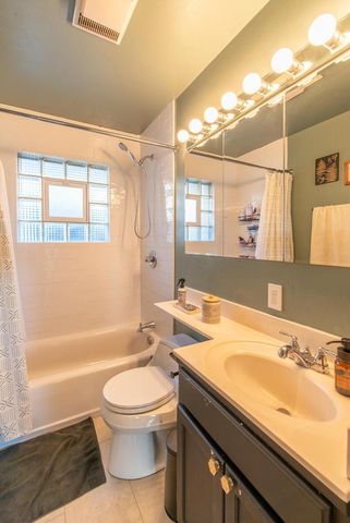 17530 Burnet STREET, Brookfield, WI 53045