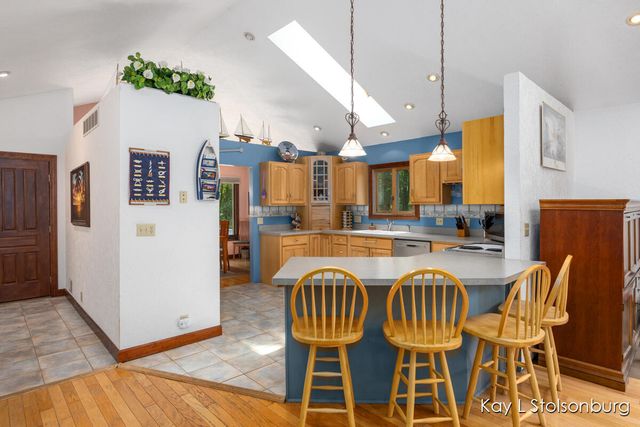 10714 Stoneridge Drive, Shelbyville, MI 49344