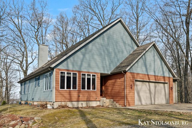 10714 Stoneridge Drive, Shelbyville, MI 49344