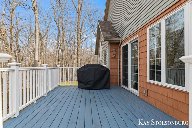 10714 Stoneridge Drive, Shelbyville, MI 49344