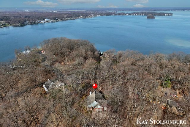 10714 Stoneridge Drive, Shelbyville, MI 49344