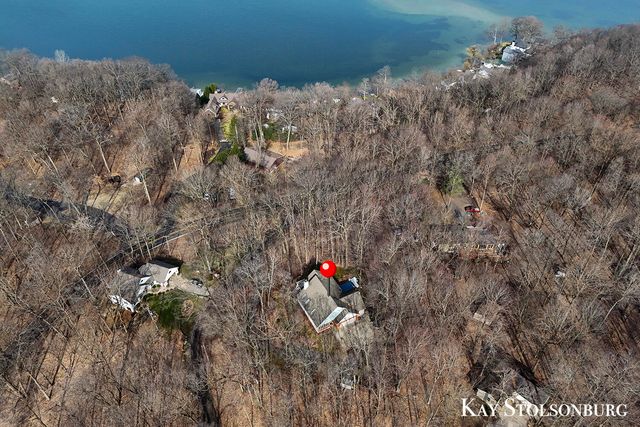 10714 Stoneridge Drive, Shelbyville, MI 49344