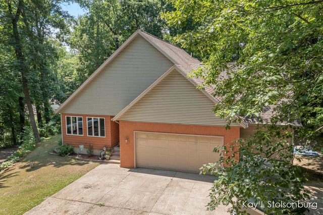 10714 Stoneridge Drive, Shelbyville, MI 49344
