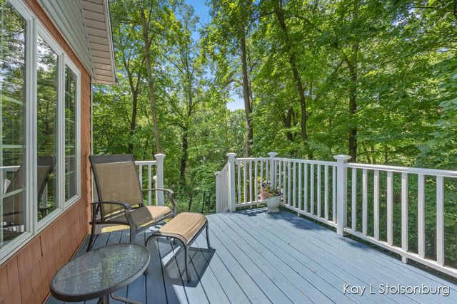 10714 Stoneridge Drive, Shelbyville, MI 49344