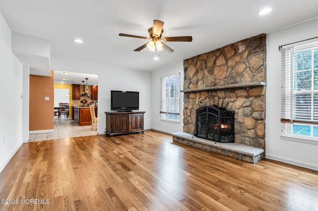 64 Hawthorne Avenue, Holmdel, NJ 07733