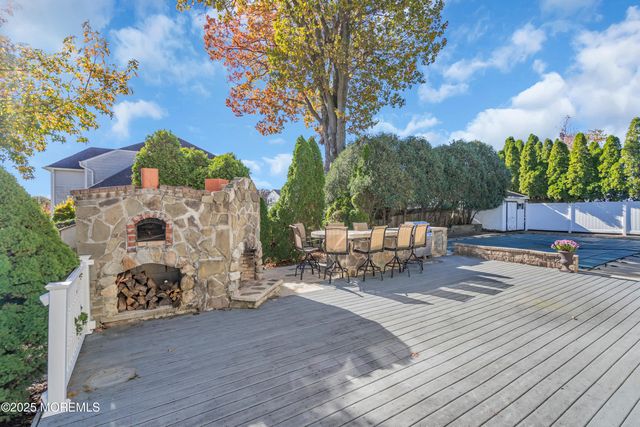 64 Hawthorne Avenue, Holmdel, NJ 07733