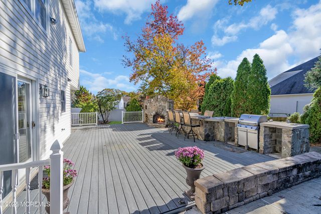 64 Hawthorne Avenue, Holmdel, NJ 07733