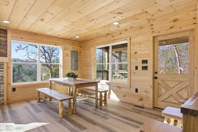 608 Cedar Road, Pigeon Forge, TN 37863