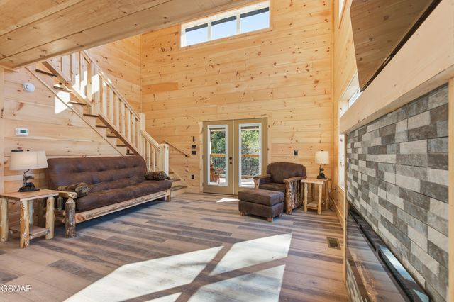 608 Cedar Road, Pigeon Forge, TN 37863