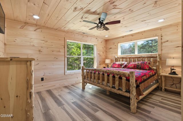 608 Cedar Road, Pigeon Forge, TN 37863