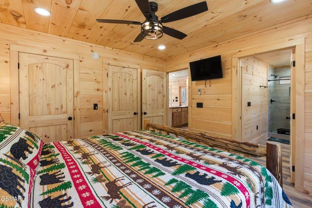 608 Cedar Road, Pigeon Forge, TN 37863