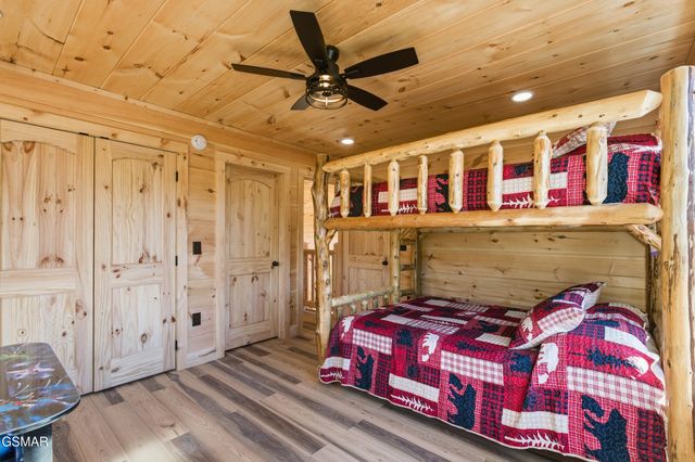 608 Cedar Road, Pigeon Forge, TN 37863