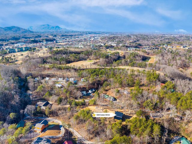 608 Cedar Road, Pigeon Forge, TN 37863