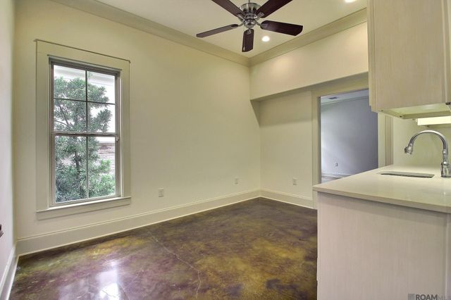 7470 Sevenoaks Ave, Baton Rouge, LA 70806