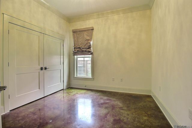 7470 Sevenoaks Ave, Baton Rouge, LA 70806