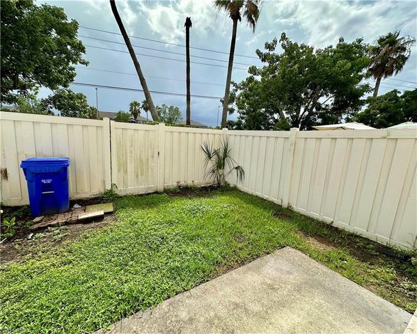 3614 Pine Oak CIR 103, Fort Myers, FL 33916