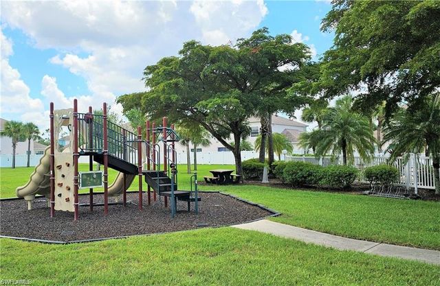 3614 Pine Oak CIR 103, Fort Myers, FL 33916