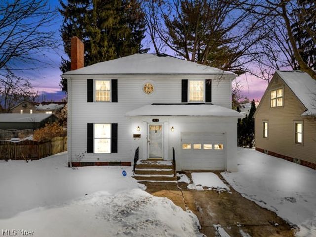 335 Melbourne Avenue, Akron, OH 44313