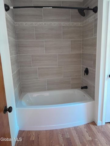 20 Orchard Road, Schodack, NY 12033