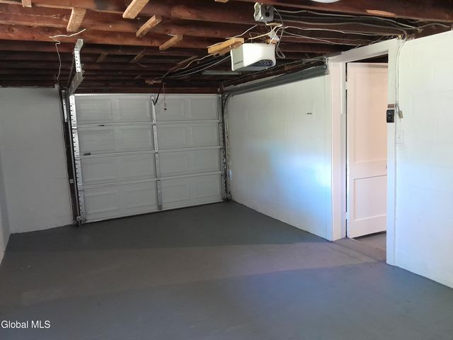 20 Orchard Road, Schodack, NY 12033