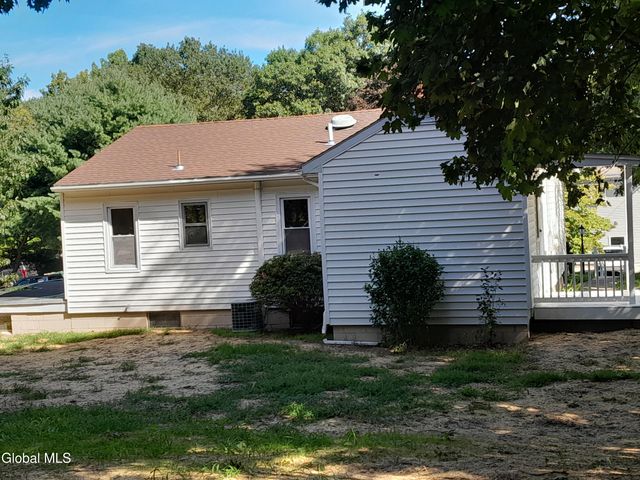 20 Orchard Road, Schodack, NY 12033