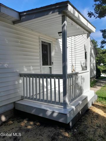 20 Orchard Road, Schodack, NY 12033