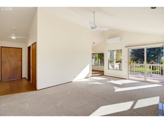 2624 Se BAYPOINT Dr 6, Vancouver, WA 98683