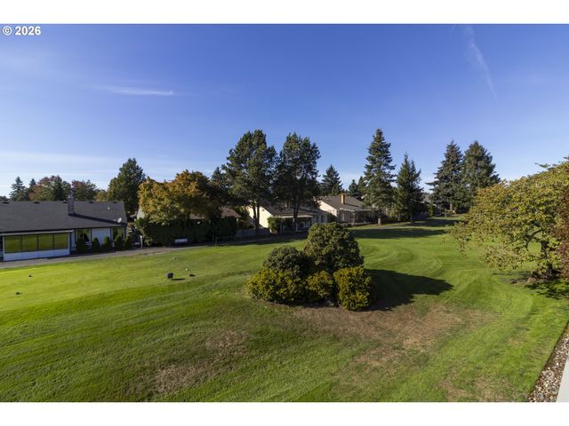 2624 Se BAYPOINT Dr 6, Vancouver, WA 98683
