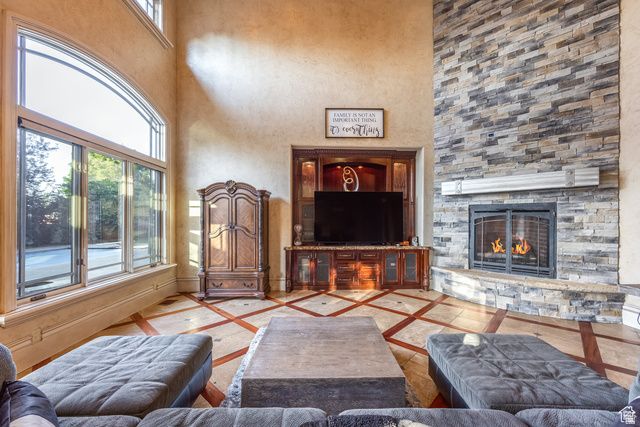694 W CEPHUS RD, Draper, UT 84020