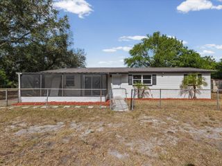 9902 W CLUB LANE, Tampa, FL 33612