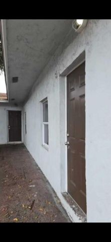 621 NW 5th Avenue Unit 4, Pompano Beach, FL 33060