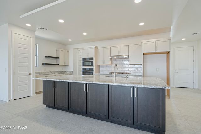 2074 W Spotted Toad Court, Tucson, AZ 85704