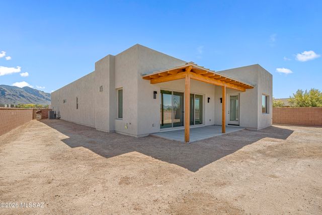 2074 W Spotted Toad Court, Tucson, AZ 85704