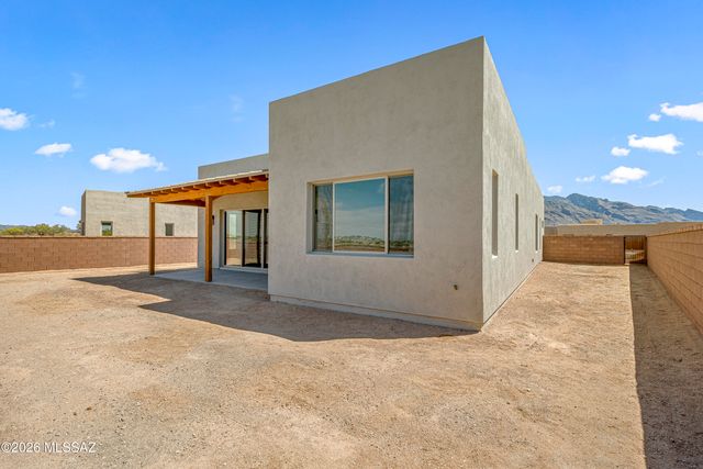 2074 W Spotted Toad Court, Tucson, AZ 85704