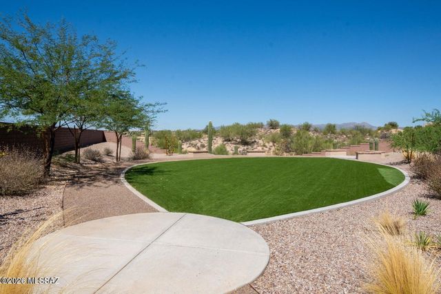2074 W Spotted Toad Court, Tucson, AZ 85704