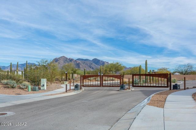 2074 W Spotted Toad Court, Tucson, AZ 85704