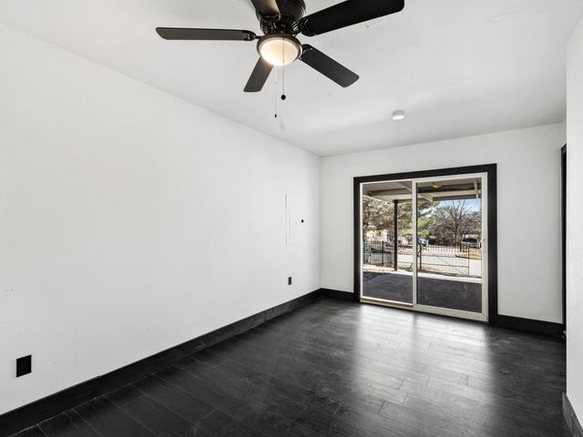 2361 Peak Street, Fort Worth, TX 76106