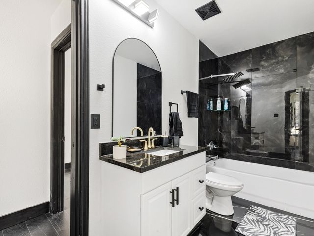 2361 Peak Street, Fort Worth, TX 76106