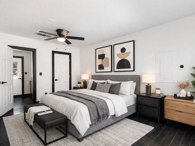 2361 Peak Street, Fort Worth, TX 76106