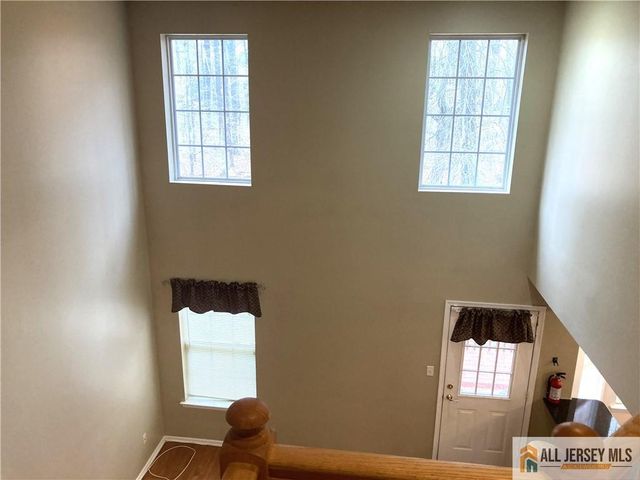 212 Hawthorne Road, North Brunswick, NJ 08902