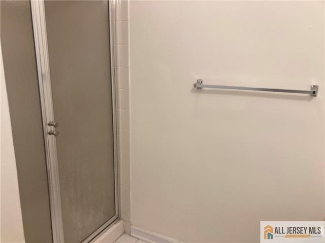 212 Hawthorne Road, North Brunswick, NJ 08902