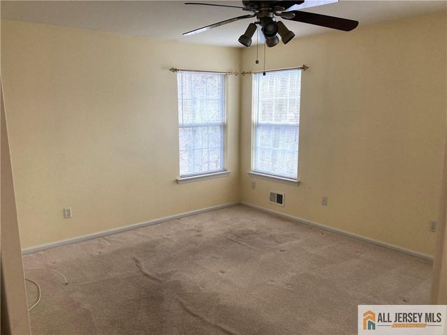 212 Hawthorne Road, North Brunswick, NJ 08902