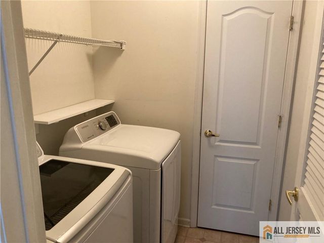 212 Hawthorne Road, North Brunswick, NJ 08902