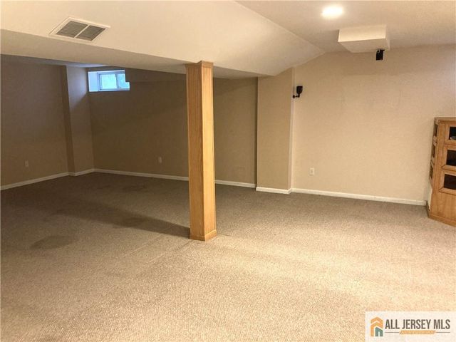 212 Hawthorne Road, North Brunswick, NJ 08902