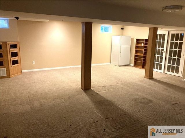 212 Hawthorne Road, North Brunswick, NJ 08902