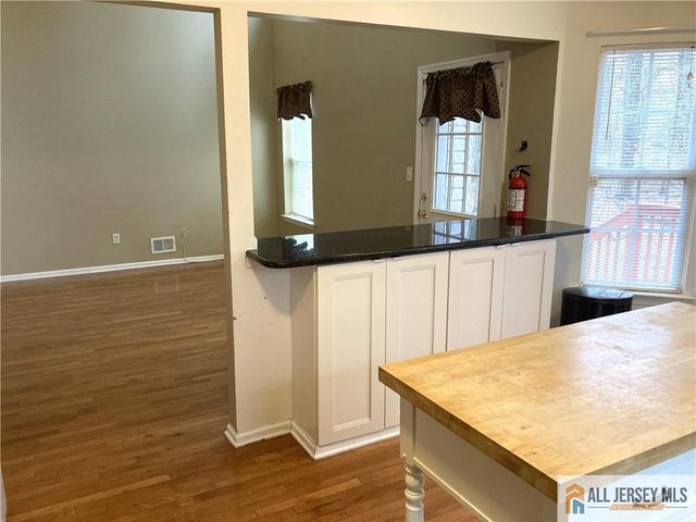 212 Hawthorne Road, North Brunswick, NJ 08902